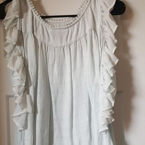 White T-shirt with ruffles
